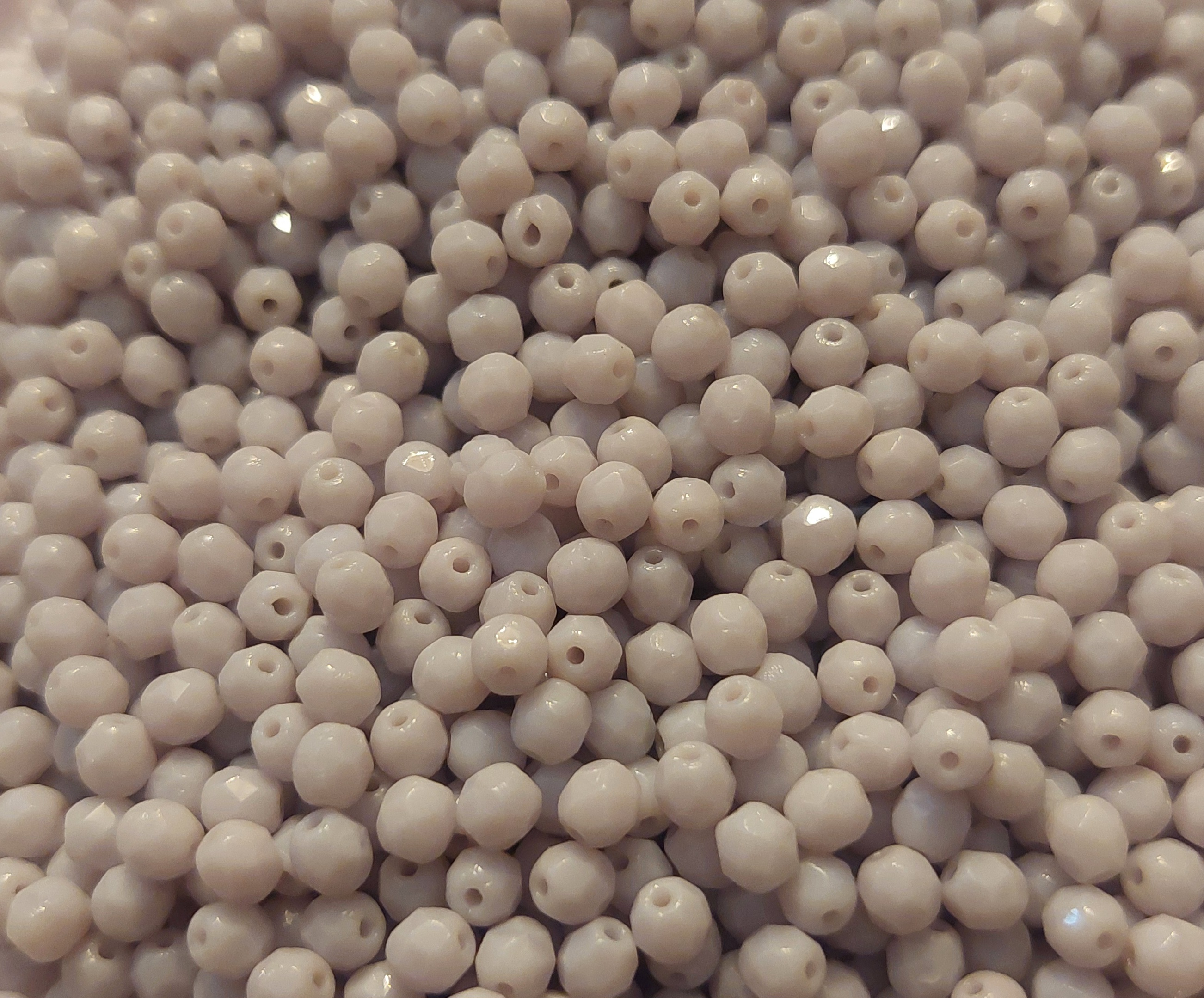 Alternative view of Mărgele Fire Polish 4 mm: Lavender Coral